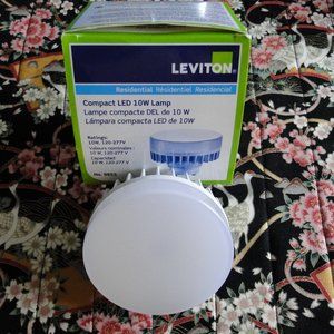 LEVITON 9855-LED KEYLESS LAMPHOLDER 10W 120VAC 60Hz LED BULB w/LAMP GUARD WHITE